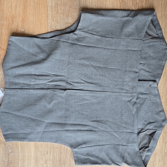 NWT GAP Cropped Vest Size L - Picture 8 of 10